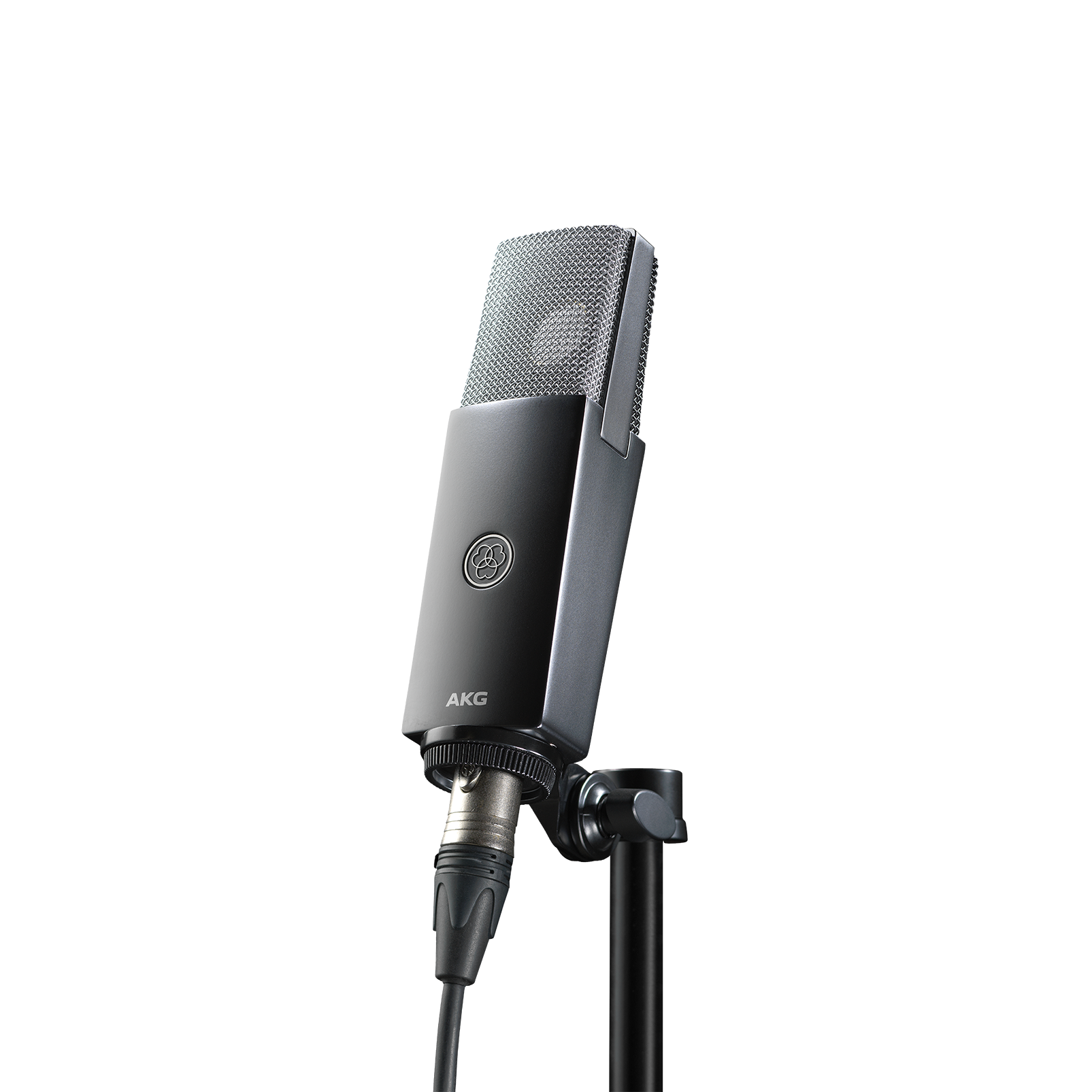 AKG C104